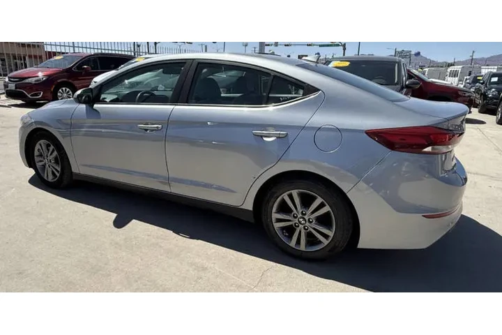 $9900 : 2017 Elantra Limited image 3