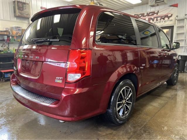 $15900 : 2018 Grand Caravan GT image 6