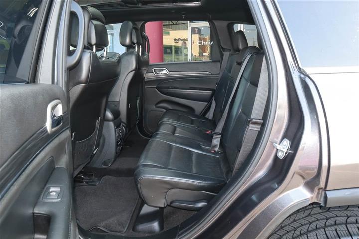 $25988 : 2019 Grand Cherokee Limited image 8