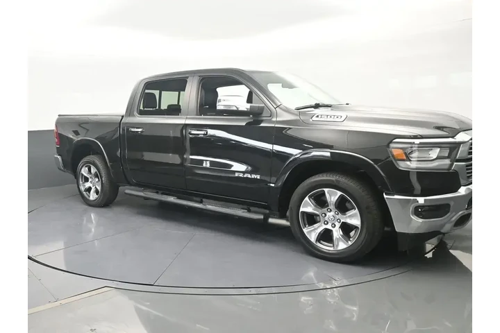 $33000 : Ram 1500 2020 4x2 Laramie 4d image 8