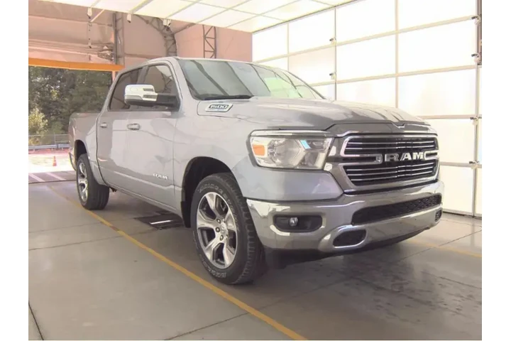 $30290 : Ram 1500 2024 4x2 Laramie 4d image 4