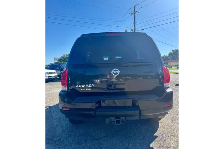 $7500 : 2015 Armada SV image 4