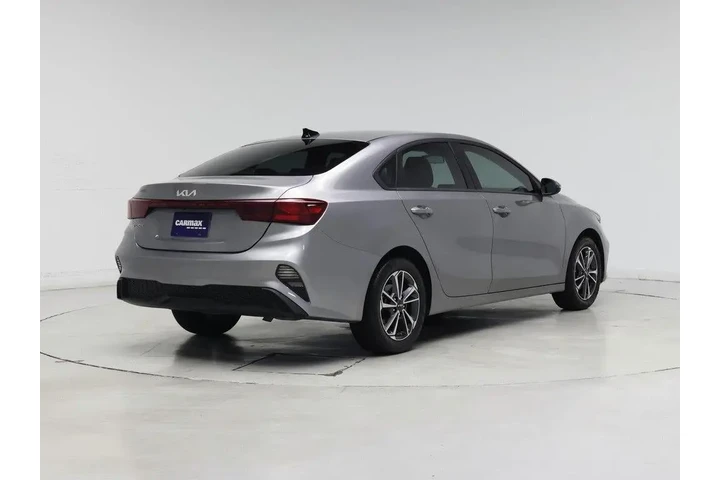 $19998 : Kia Forte 2024 LXS 4dr Sedan image 8