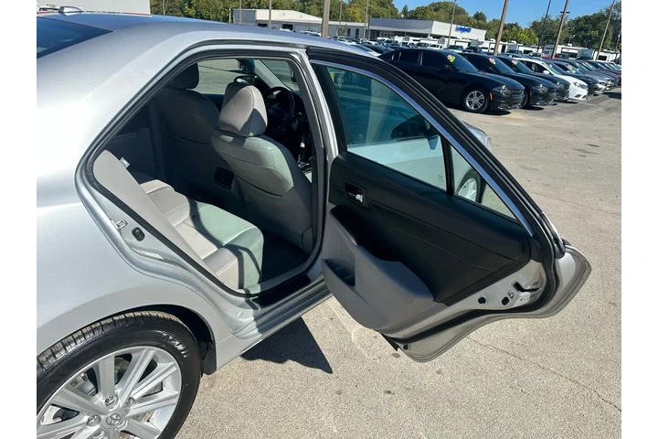 $7980 : 2013 Camry 4dr Sdn SE Auto (N image 10