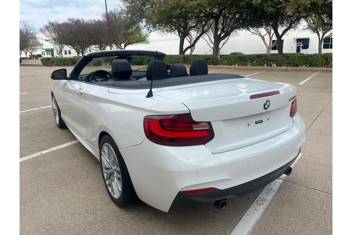 $18995 : 2016 BMW M235i image 7