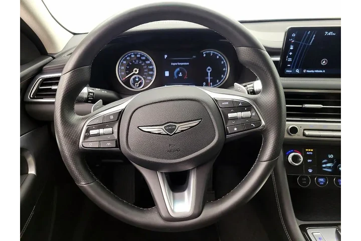 $30998 : Genesis G70 2025 2.5T Standa image 10