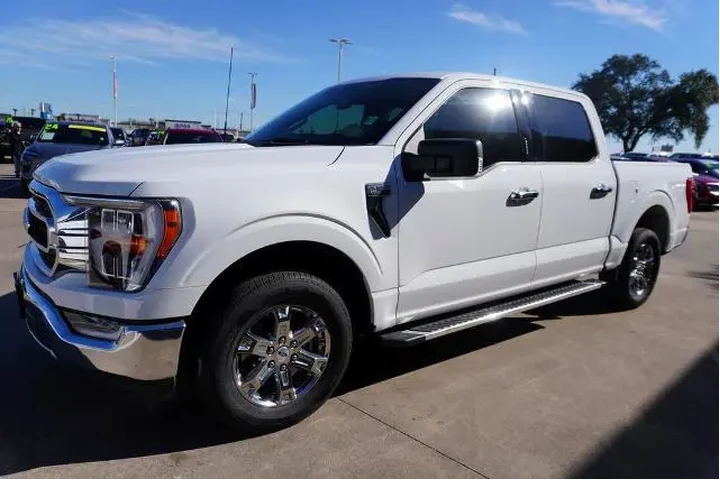 $35988 : Ford F-150 2022 4x2 XLT 4dr image 3