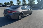 $18995 : PRE-OWNED 2019 TOYOTA CAMRY L thumbnail