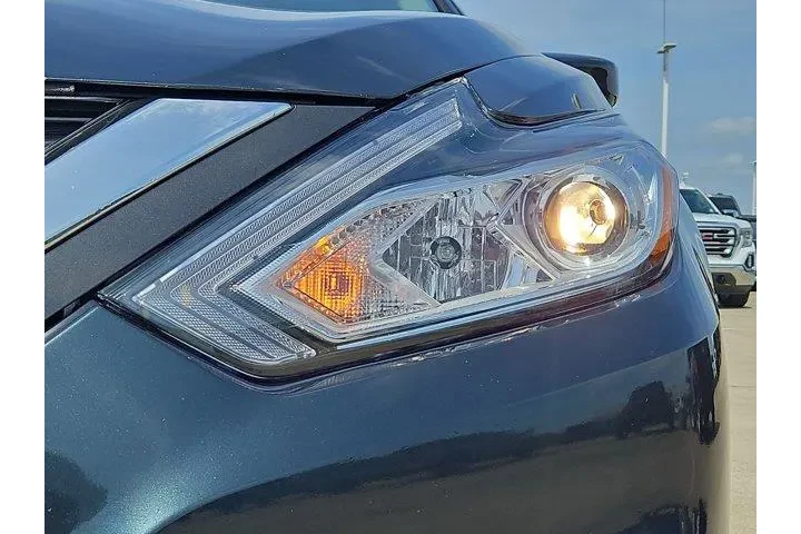 $8149 : Nissan Altima 2016 2.5 S 4dr image 9