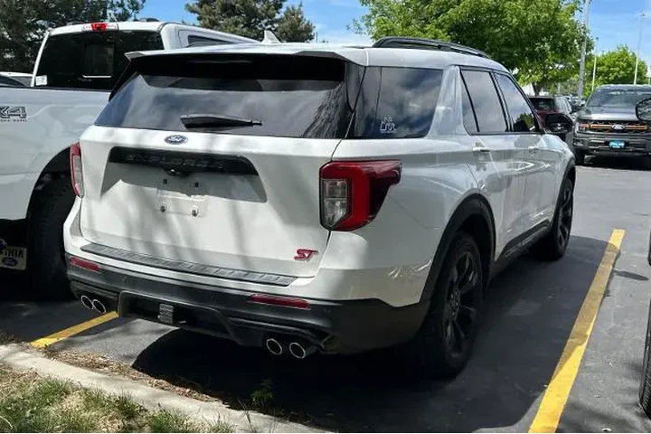 $32995 : Ford Explorer 2020 AWD ST 4d image 4