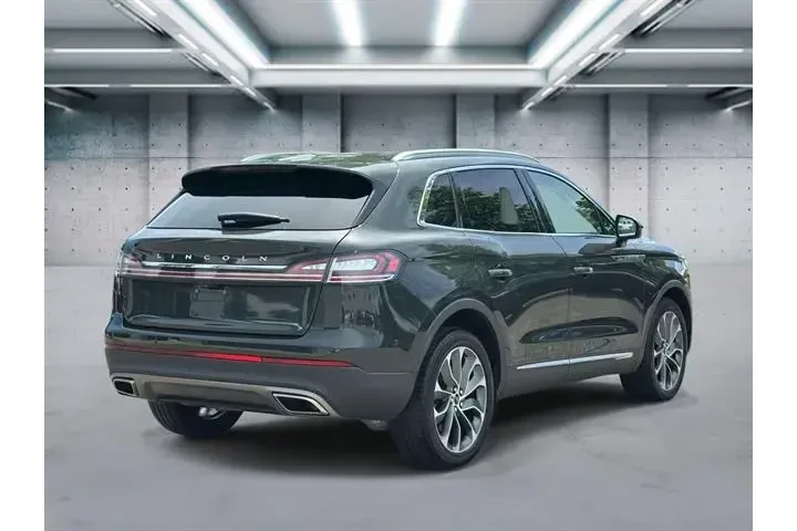 $32495 : Lincoln Nautilus 2022 AWD Re image 9