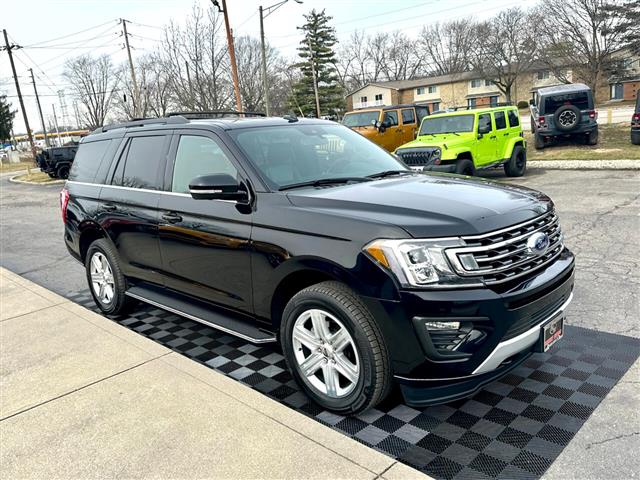 $27991 : 2019 Expedition XLT 4x4 image 2