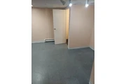 $1000 : Oficina  Junction Bvd 40ave. thumbnail