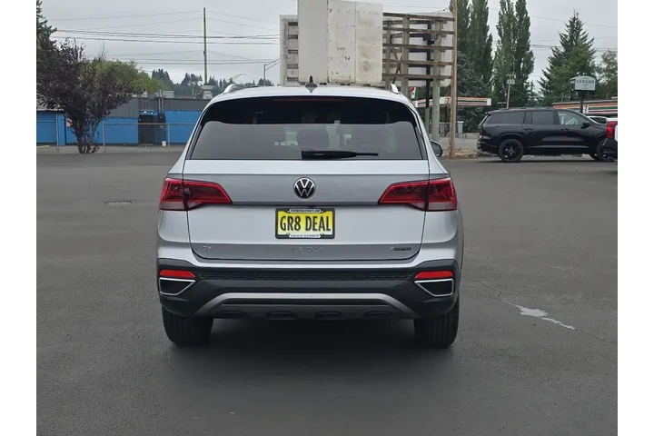 $22999 : Volkswagen Taos 2024 AWD SE image 8