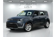 $17988 : Kia Soul 2024 LX 4dr Crossov thumbnail