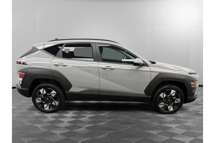 $25588 : Hyundai KONA 2025 AWD SEL 4d image 6