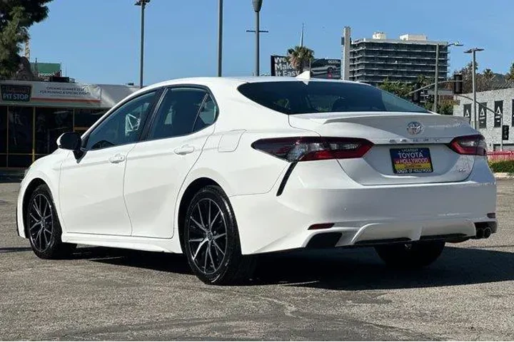 $23405 : Toyota Camry 2024 SE 4dr Sed image 6