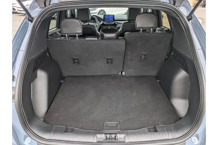 $24235 : Ford Escape 2025 ST-Line 4dr image 6