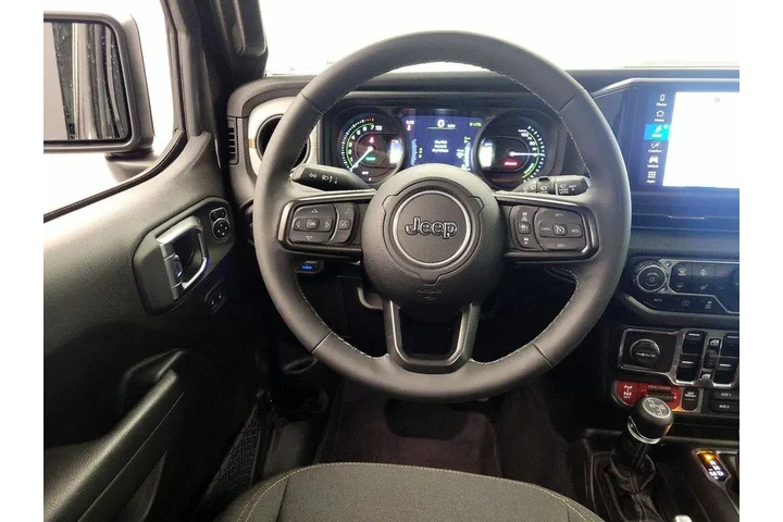 $37998 : Jeep Wrangler 2025 4x4 Willy image 10