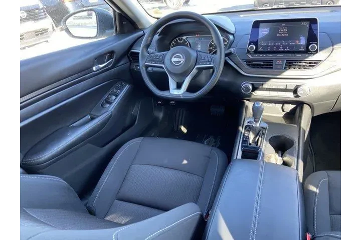 $18514 : Nissan Altima 2025 2.5 SV 4d image 10