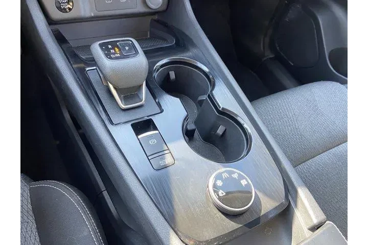 $19287 : Nissan Rogue 2025 AWD SV 4dr image 10