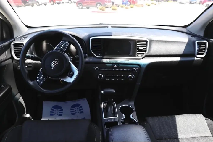 2021 Sportage image 2