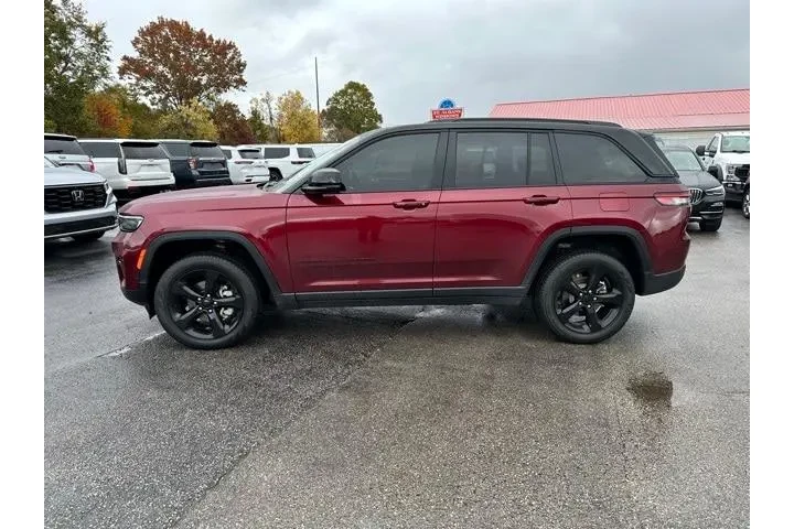 $36676 : Jeep Grand Cherokee 2024 4x4 image 3