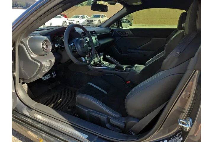 $32998 : Toyota GR86 2023 Premium 2dr image 10
