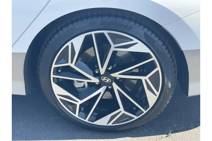 $30688 : Hyundai IONIQ 6 2025 SEL 4dr image 6