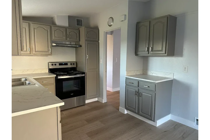 $1850 : Available for rent now. image 4