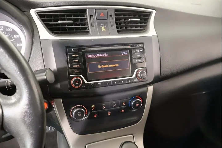 $11227 : Nissan Sentra 2015 S 4dr Sed image 5