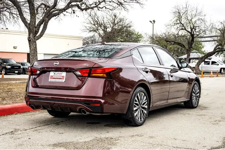 $22794 : Nissan Altima 2024 2.5 SV 4d image 5