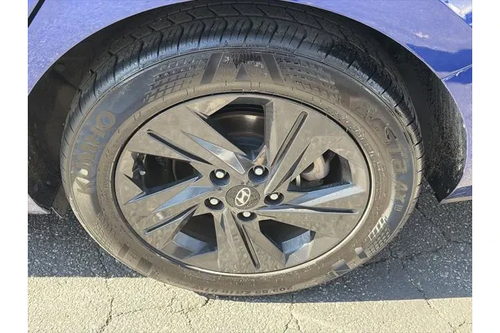 $15760 : Hyundai ELANTRA 2023 SEL 4dr image 8