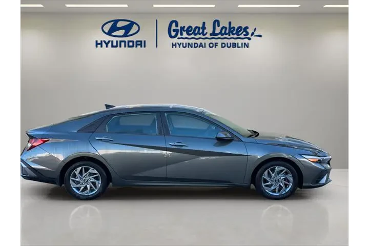 $19766 : Hyundai ELANTRA 2024 SEL 4dr image 6