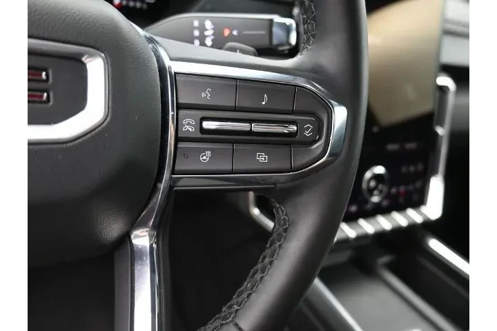 $32896 : GMC Acadia 2025 Elevation 4d image 6