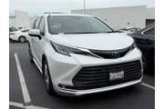 Toyota Sienna 2022 XLE 8-Pas en Orange County