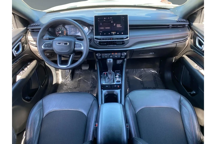 $30986 : Jeep Compass 2024 4x4 Trailh image 10