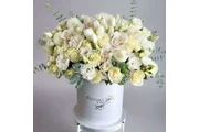 Buy white roses flower bouque en Ventura