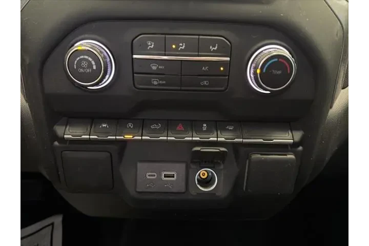 $32455 : Chevrolet Silverado 1500 202 image 8