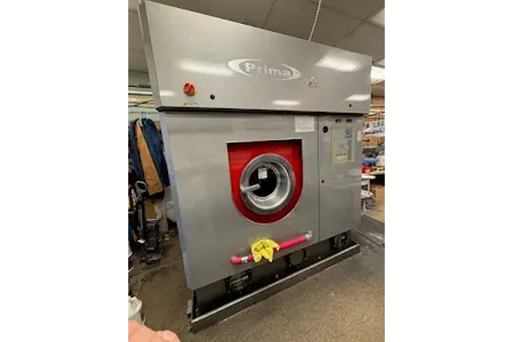 SE VENDE DRY-CLEANERS image 1
