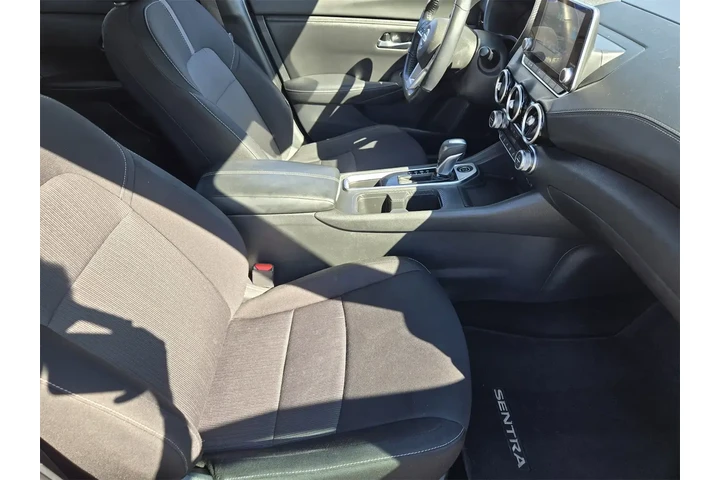 $17991 : Nissan Sentra 2022 SV 4dr Se image 9