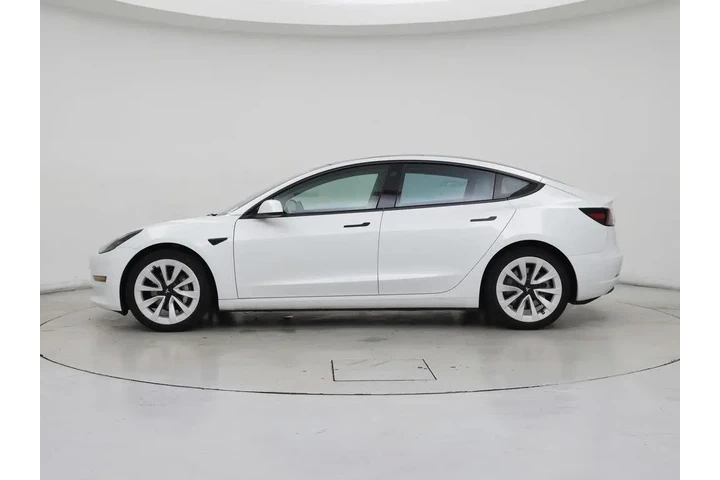 $29998 : Tesla Model 3 2022 AWD Long image 3