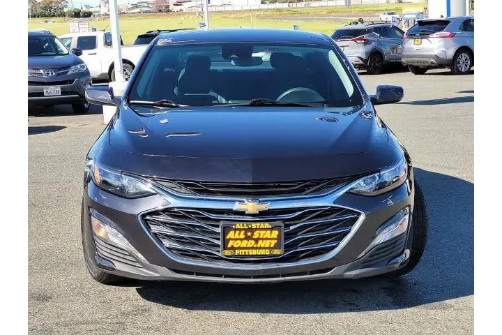 $17200 : Chevrolet Malibu 2023 LT 4dr image 2