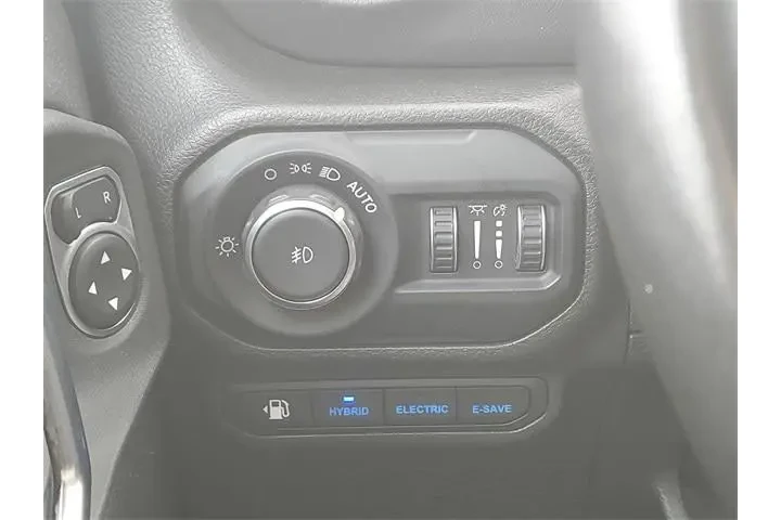 $27700 : Jeep Wrangler Unlimited 2022 image 8