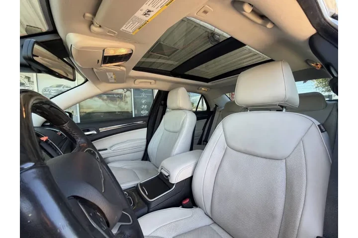 $17999 : 2019 300 Limited image 10