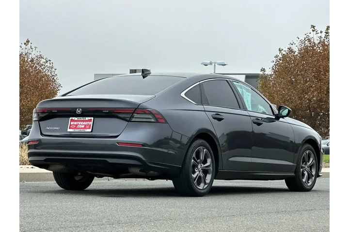 $28321 : Honda Accord 2023 EX 4dr Sed image 4