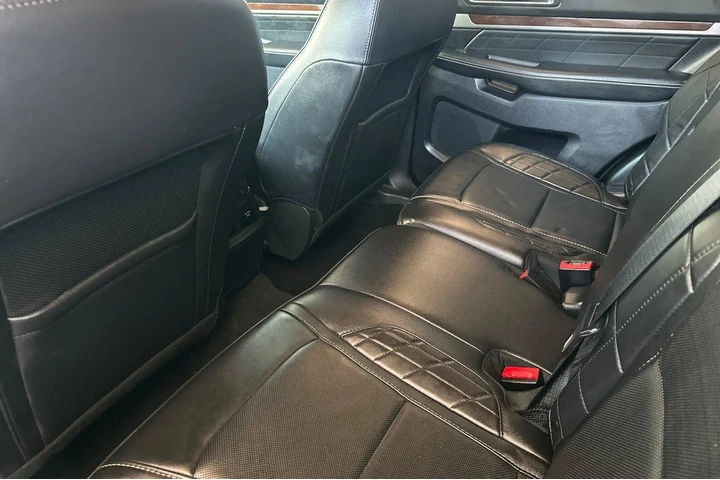 $22900 : Ford Explorer 2019 AWD Plati image 7