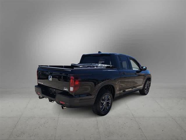 $33590 : Pre-Owned 2023 Honda Ridgelin image 5