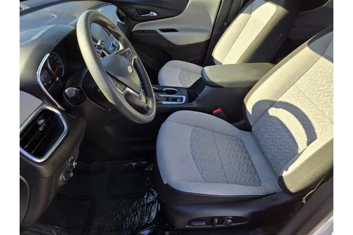 $21448 : Chevrolet Equinox 2024 LS 4d image 10