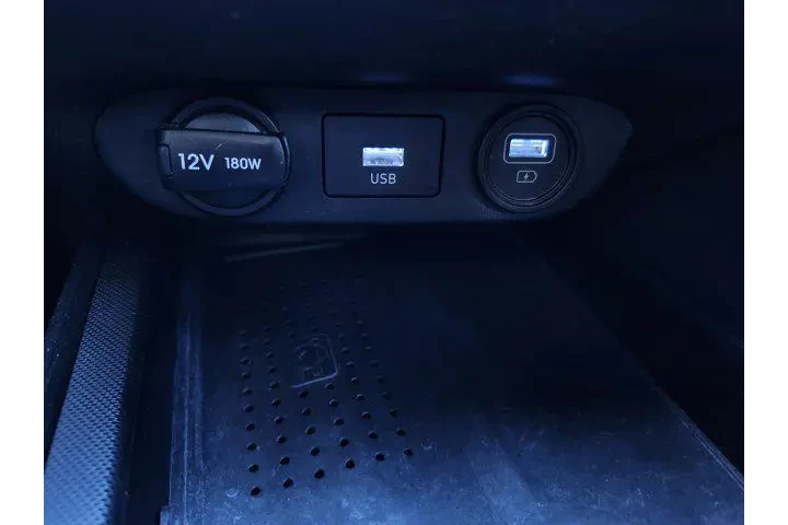 $16546 : Hyundai ELANTRA 2022 SEL 4dr image 8